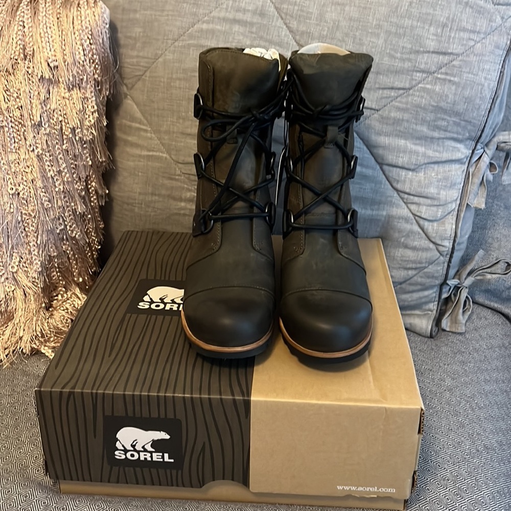 NWT Sorel Joan of Arctic Wedge Mid Bootie - Picture 3 of 9